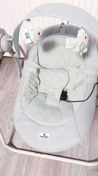 Buna ziua , vând leagăn bebe nou nouț . Pret 200 negociabil .