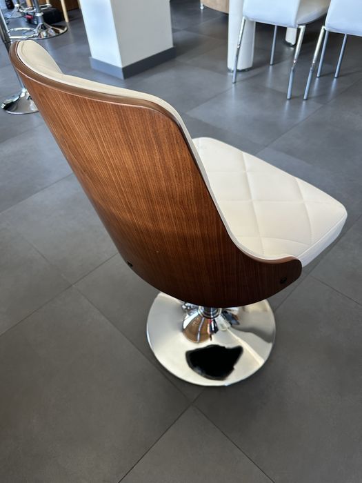 Стол с кръгла основа Boston-2г гаранция и безплатна доставка до офис