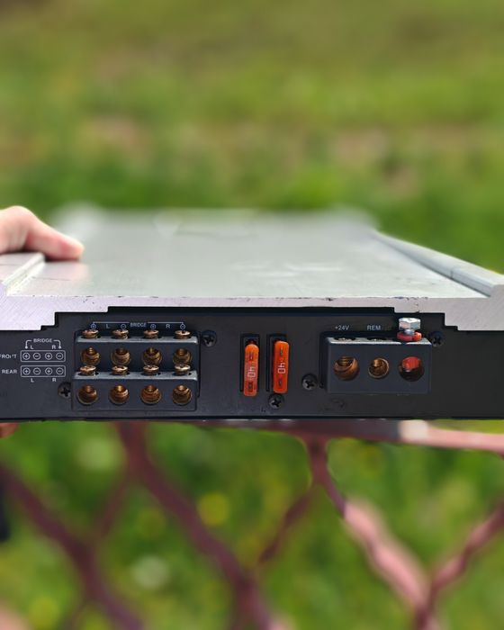 Amplificator auto MADE ÎN JAPAN. U-Dimension