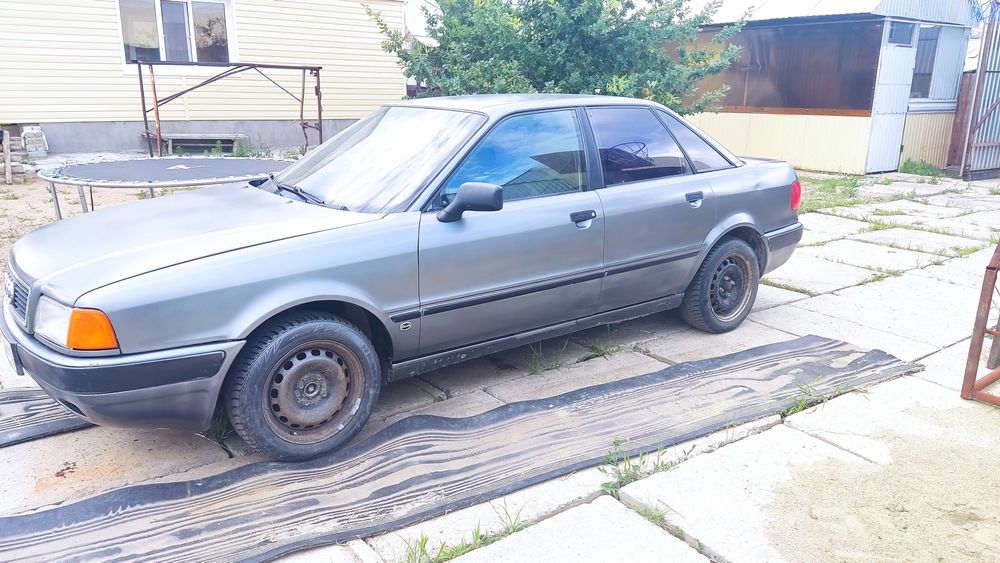 Продам Ауди 80. КПП автомат.