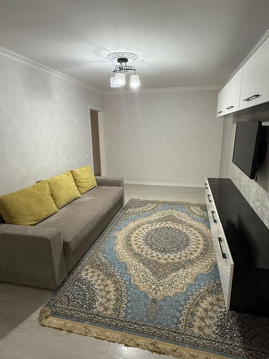 Продаётся 4 х комнатная квартира на 2 этаже 77 серия середина Гагарина