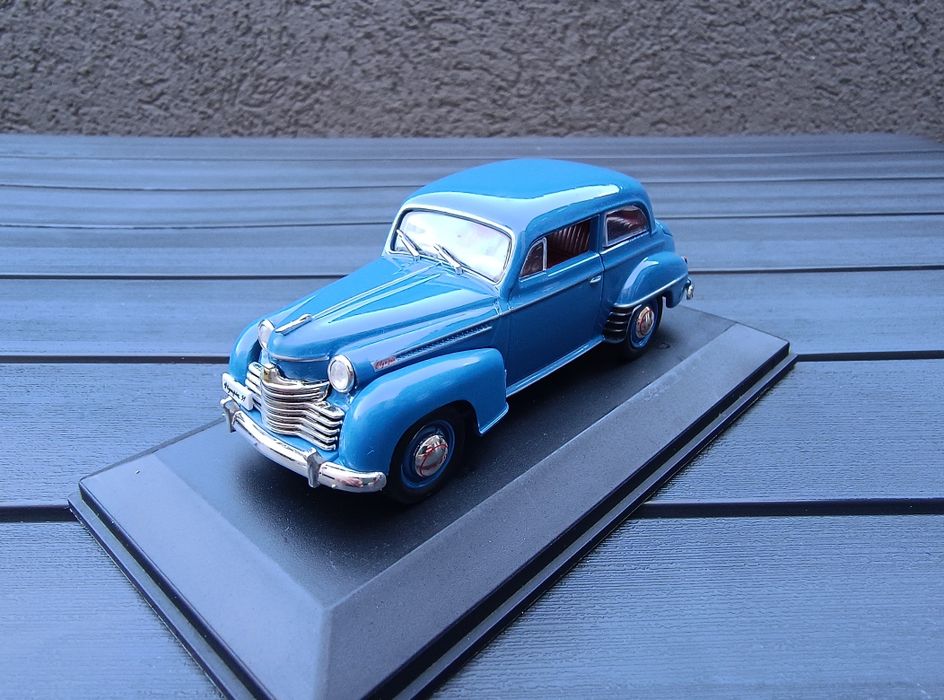 Trei machete scara 1:43