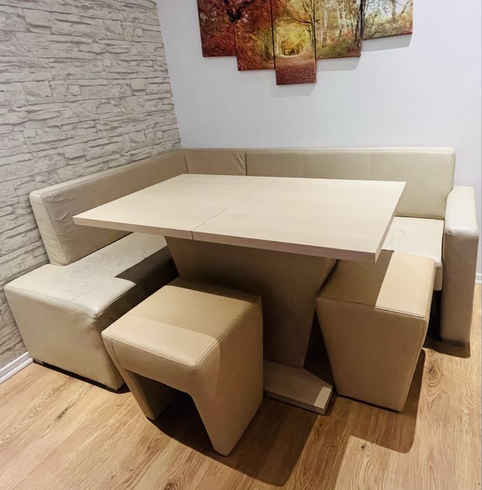 Set living/ bucataria coltar, masa si taburete