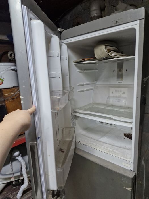 Холодильник в хорошем состоянии