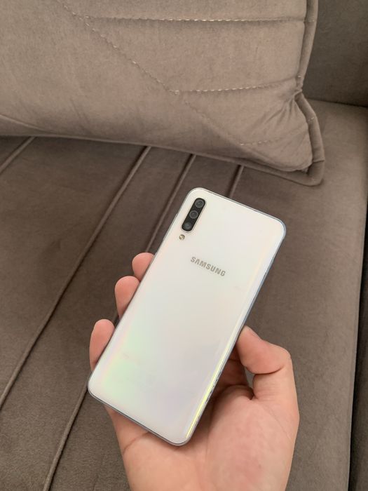 Samsung a50 64гиг