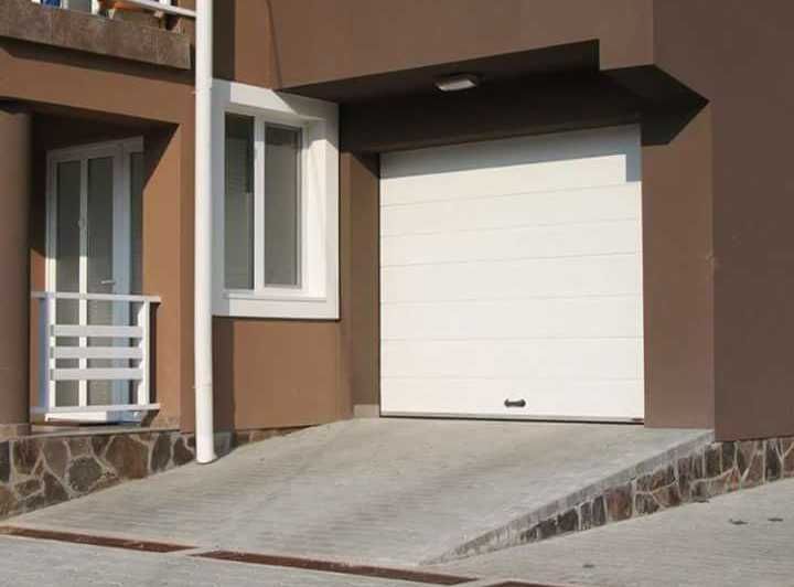 usa de garaj rezidentiale