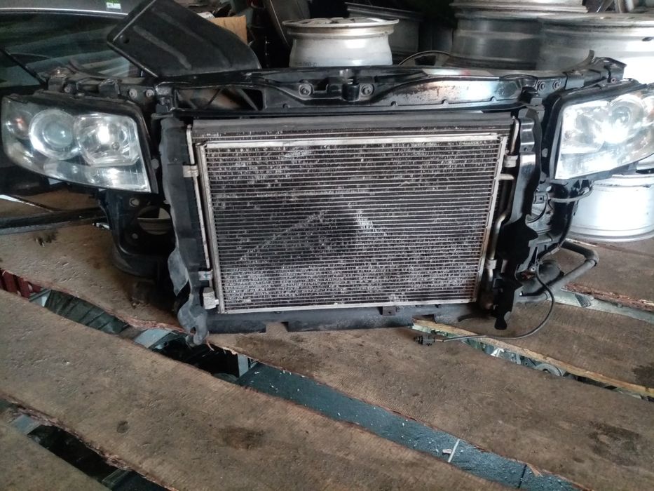 Телевизор на Ауди А4В6  из Германии