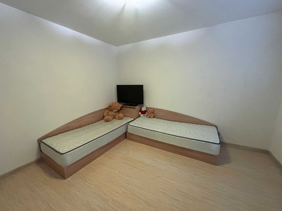 Тристаен ОБЗАВЕДЕН в Сопот, Сарая