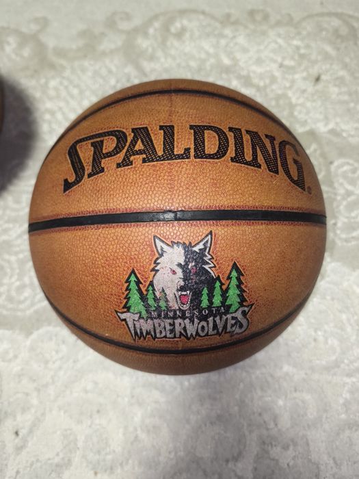 Баскетбольные мячи