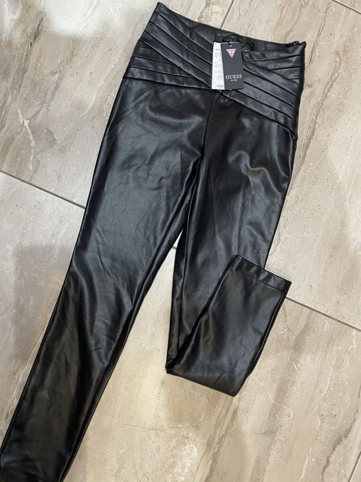 Кожен панталон guess