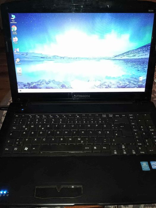 Medion Akoya E6214 - CPU i3 15.6"