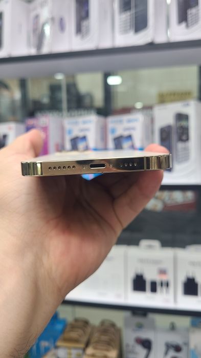 Iphone 12pro max sotiladi