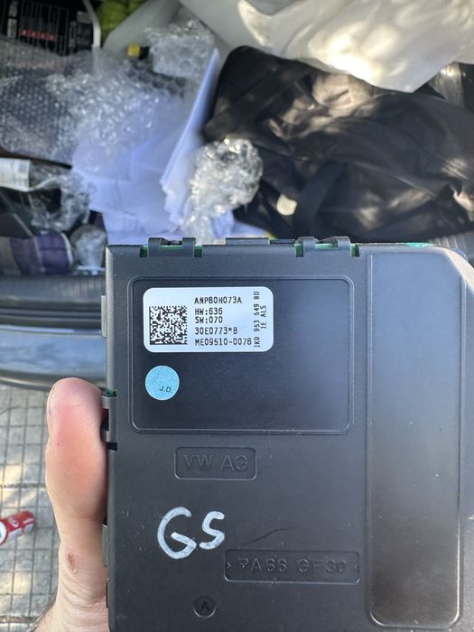 VW Golf 5 модул.