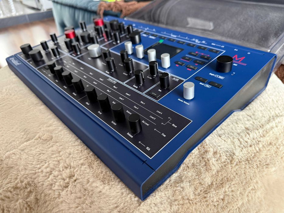 Waldorf M Wavetable Desktop Synthesizer (8 Voices)