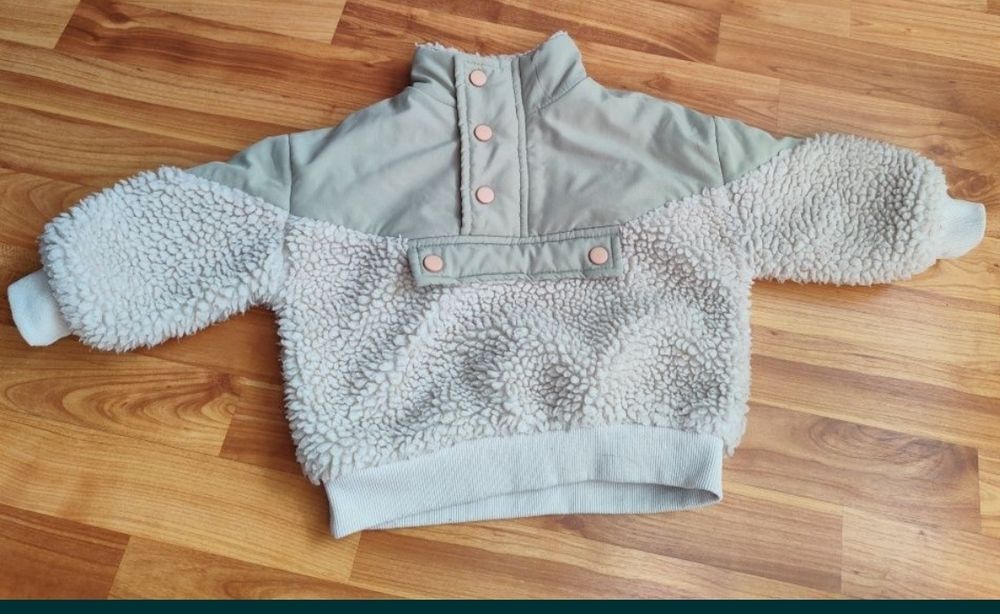 Продам осеннюю куртку