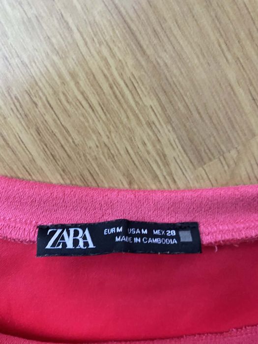 Рокля Zara с камъни