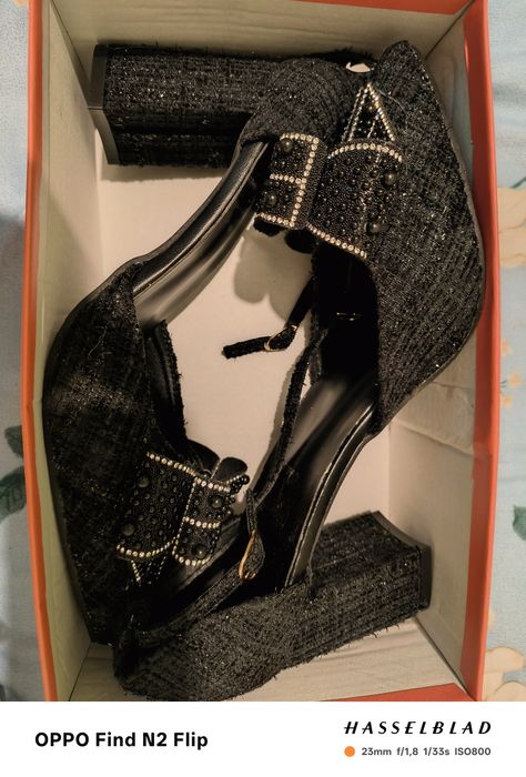 De vânzare pantofi cu toc