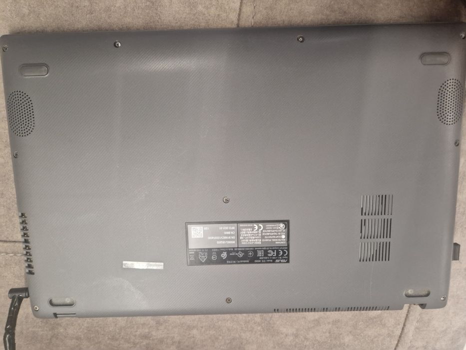 Ноутбук ASUS M509