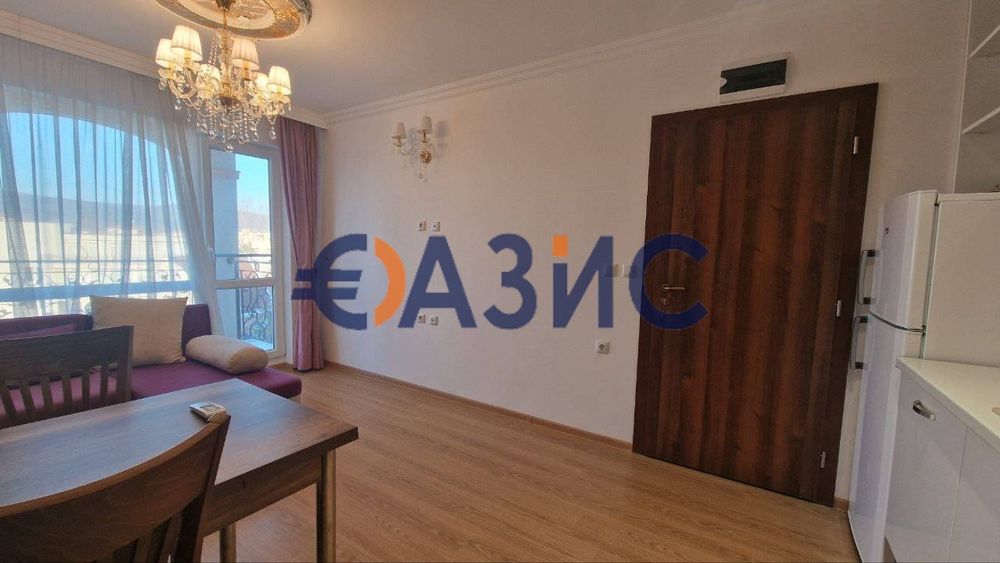 Продава се Двустаен апартамент в к.к. Слънчев бряг - 51 кв.м за 1030 €/кв.м - Снимка #1