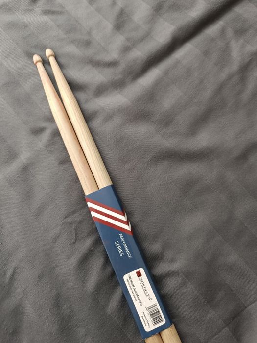 Продам ударные палочки.