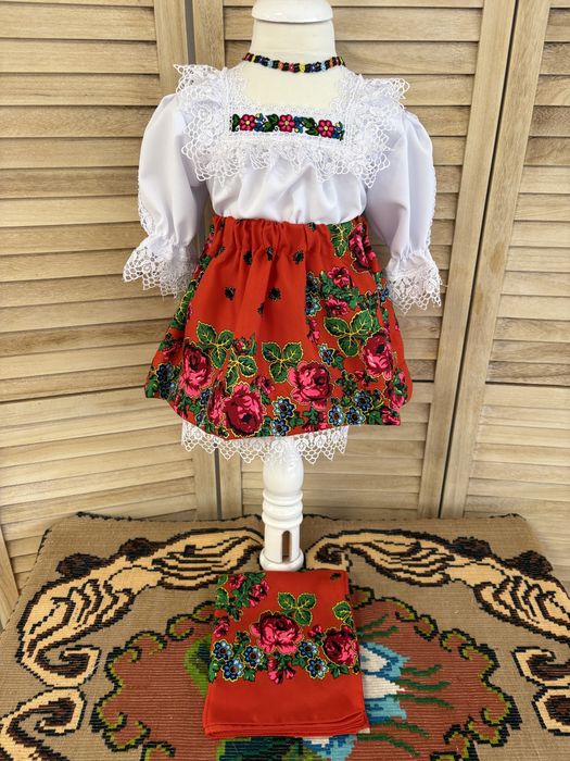 Costum popular botez pentru fetite de Maramures, set complet