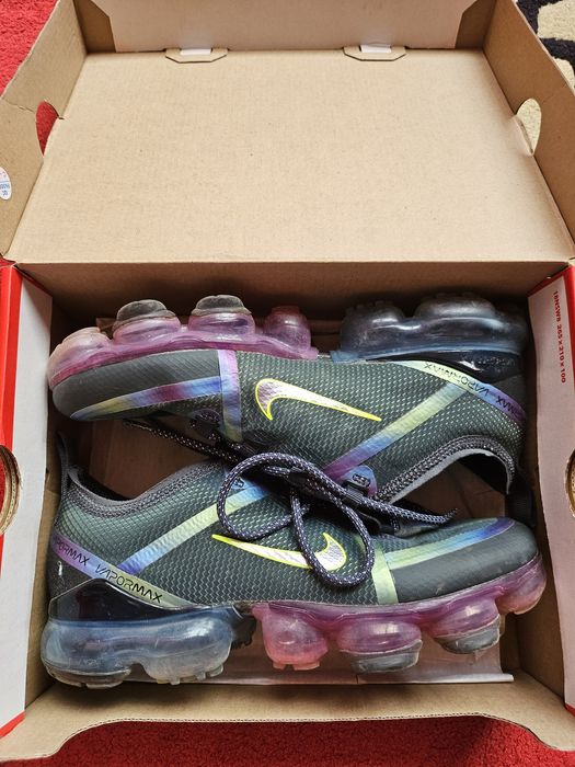 Маратонки Nike,,