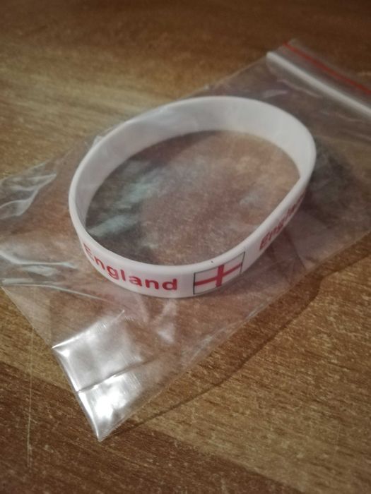 Vand bratara de silicon cu Anglia