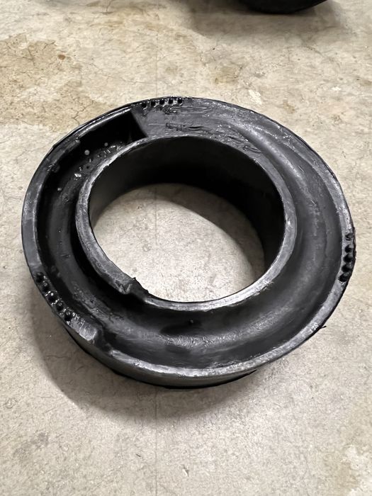 Оригинални Задни Пружини за Хонда Акорд 8 + чисто нови тампони