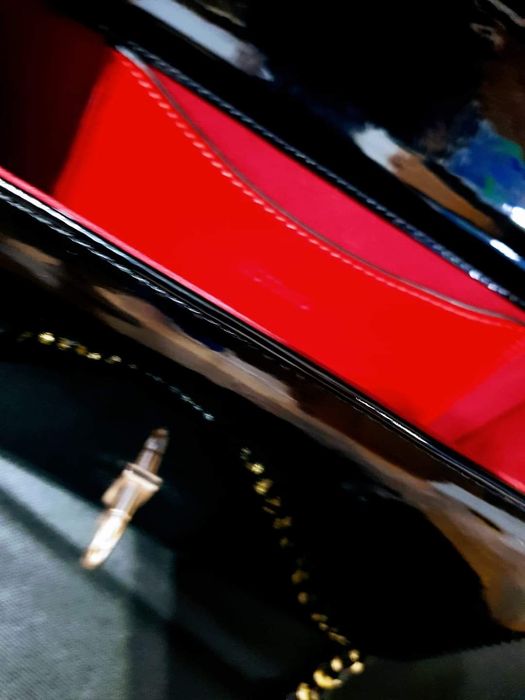 Geanta Moschino super model import Italia, logo metalic auriu