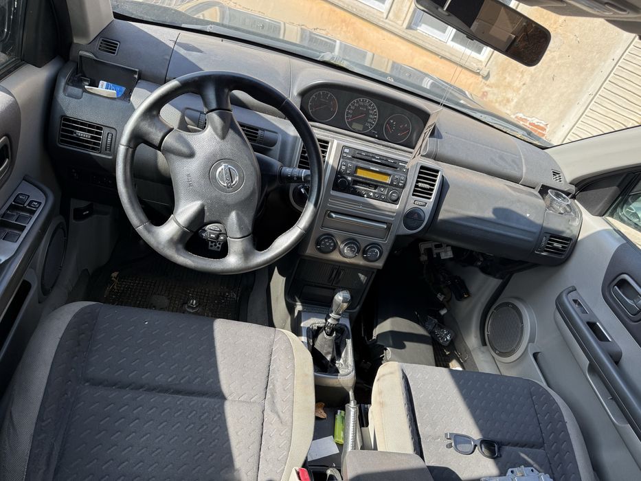 Nissan X-trail 2005г. 136к.с. 2.2 дизел