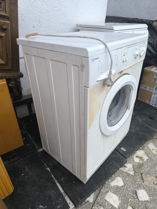 Masina de spalat frontala indesit 390 lei