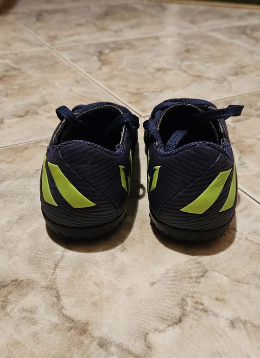 Футболни обувки стоножки ADIDAS Nemeziz Messi Лилаво