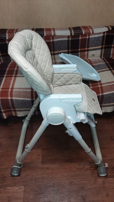 Детское кресло для кормления