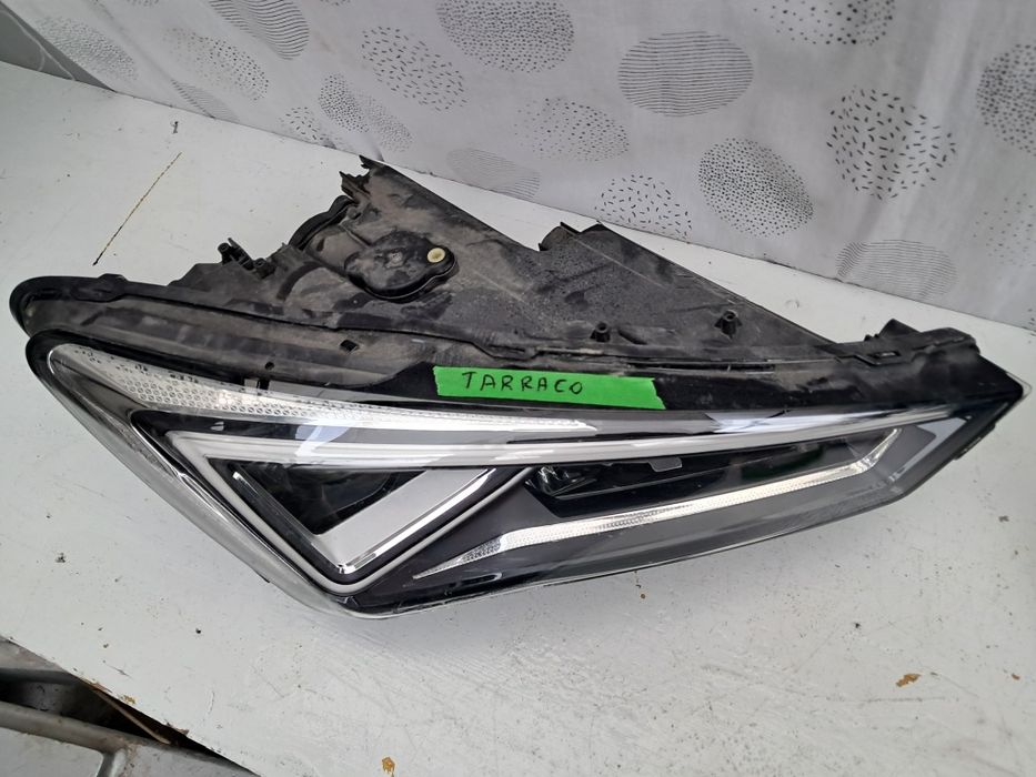 Фар  халоген  Seat Tarraco 2022г