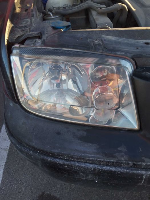 Полиране/Фолиране на фарове/Пране на тапицерия на коли/Пране на дивани