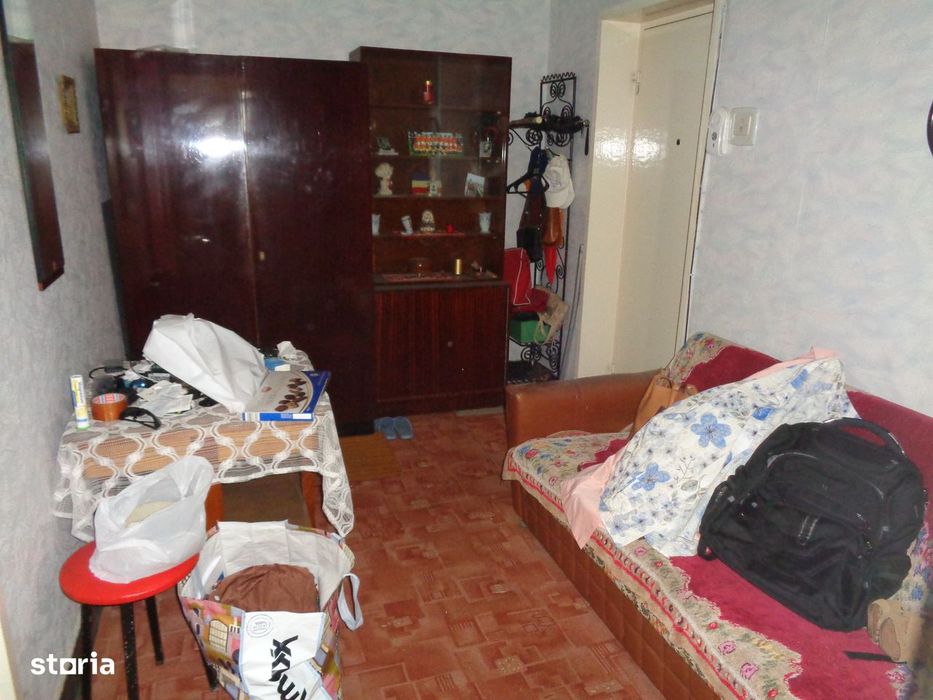 Apartament 2 camere, 109 mp CENTRU etaj 2 bloc caramida garaj, boxa