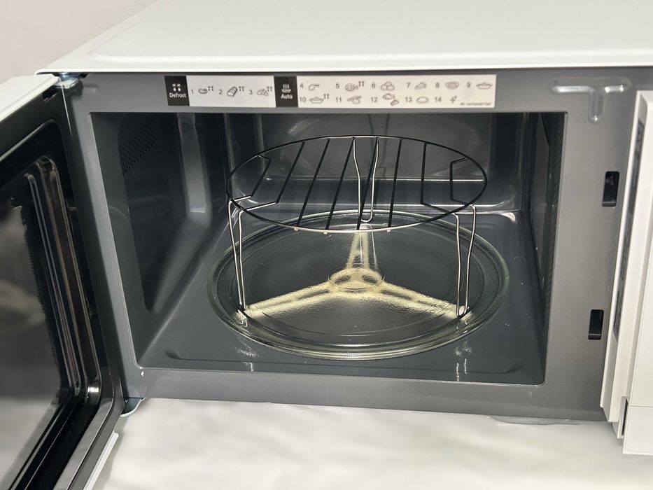 НОВА Инверторна микровълнова с грил Panasonic NN-GD34QWEPG  с гаранция