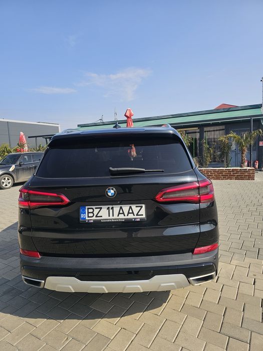 Bmw x5  144000 km la prețul afișat se adaugă
