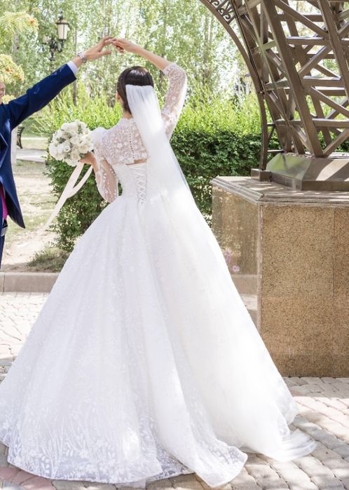 Свадебное платье