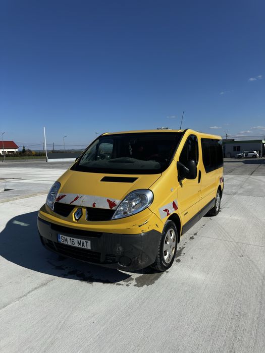 Renault Trafic 2.0 dci 115 cp