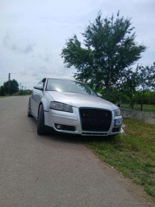Vînd un Audi A3 P8 an 2004 2LBenzina cp150 cutie automat actele valabil