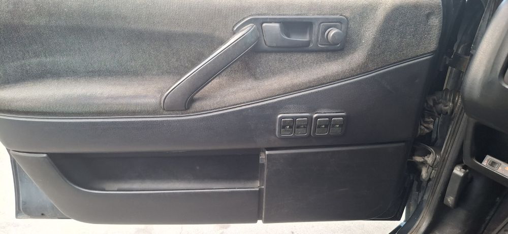 Продавам VW Passat b3 пасат б3 1.8 90кс.