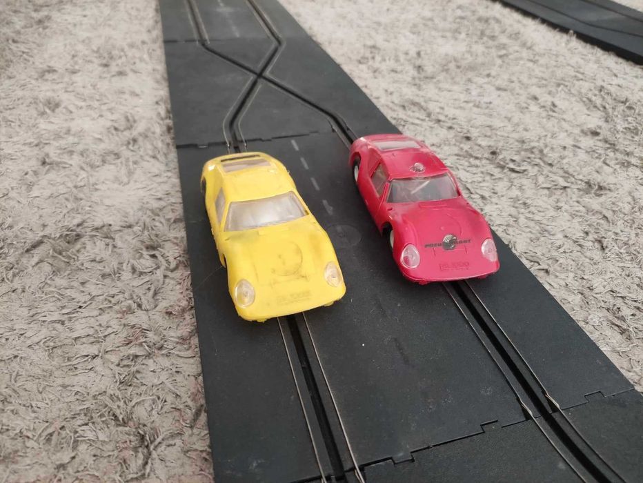 Mașină electrică veche