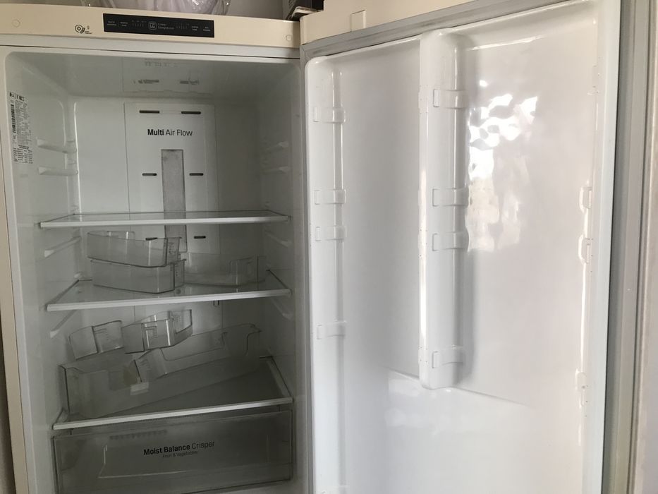 Холодильник LG буу