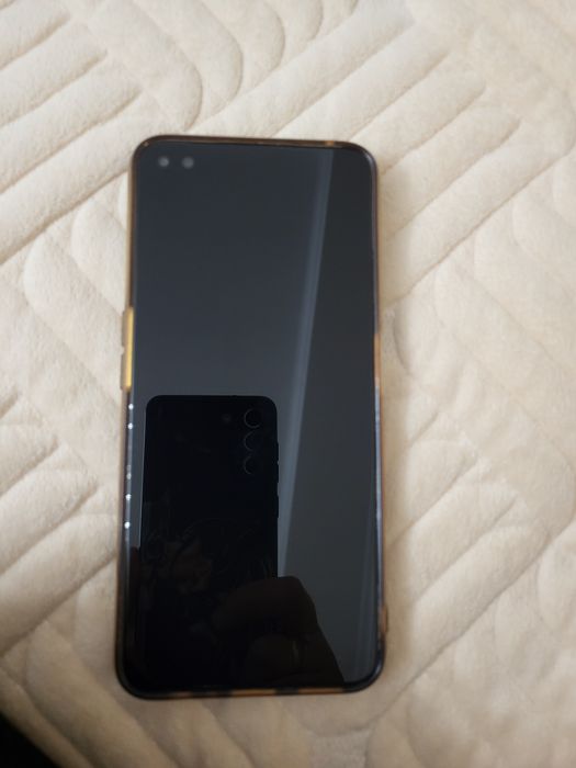 Продам телефон Realme 6 Pro