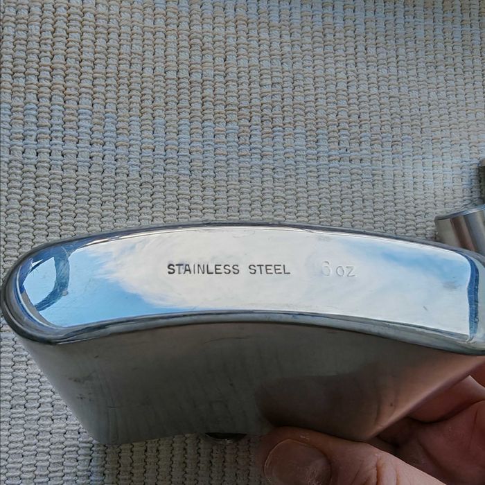 джобни плоски шишета фласк (hip flask)