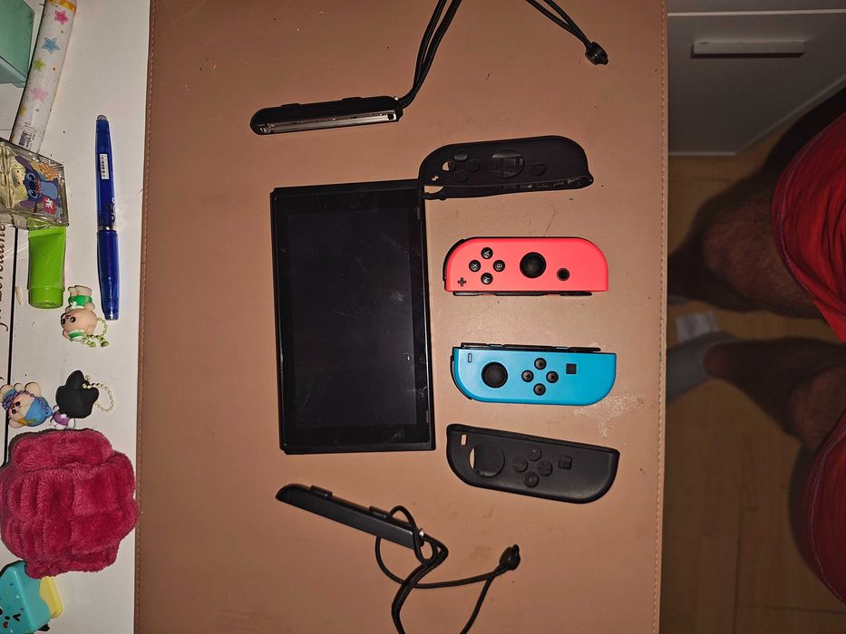 Vând Nintendo Switch