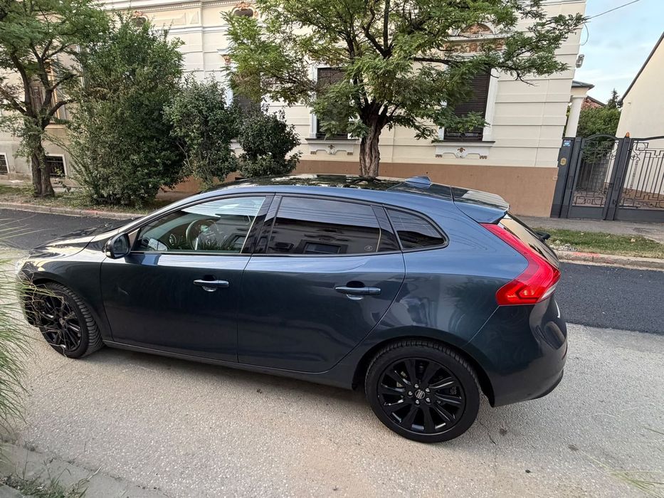 Volvo V40 Volvo V40 D2 Inscription | Automat | Diesel | Trapă Panoramică| Piele