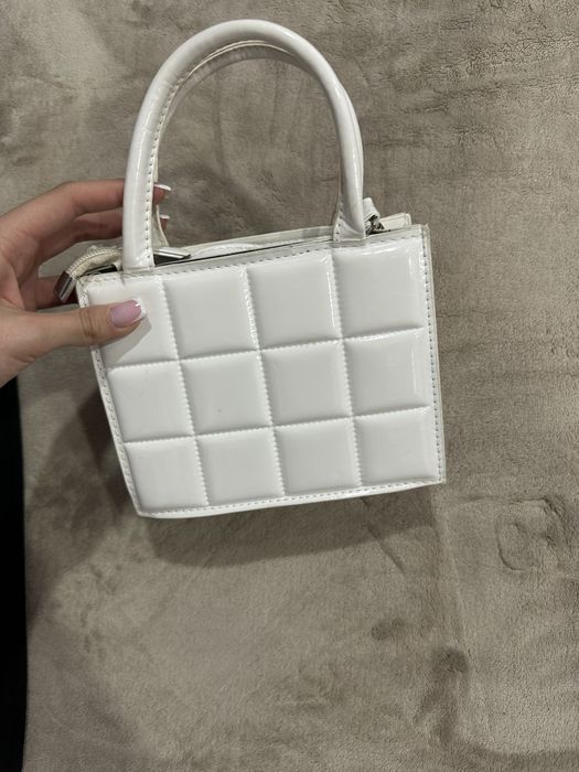 Чанта bershka и shein