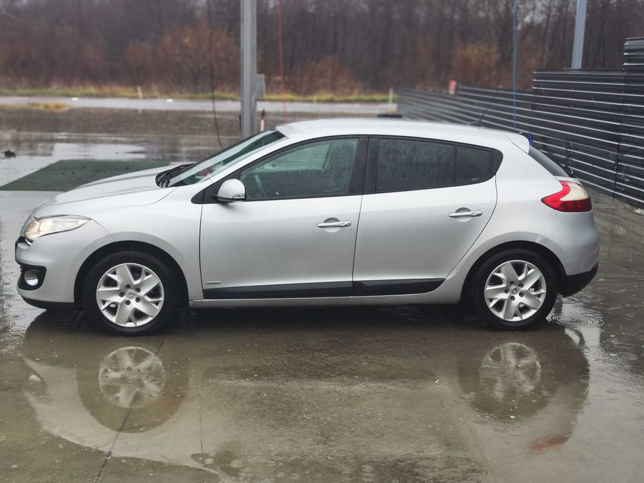 Renault Megane 3 hatchback 1.5dci 110CP